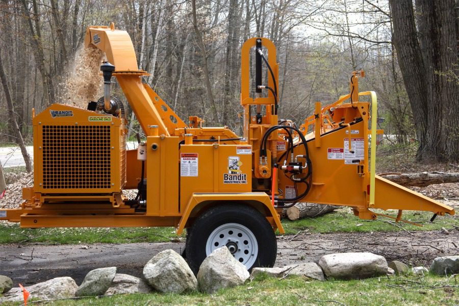 Browse Specs and more for the INTIMIDATOR™ 12XPC Towable Hand-Fed Chipper - Bobcat of Atlanta
